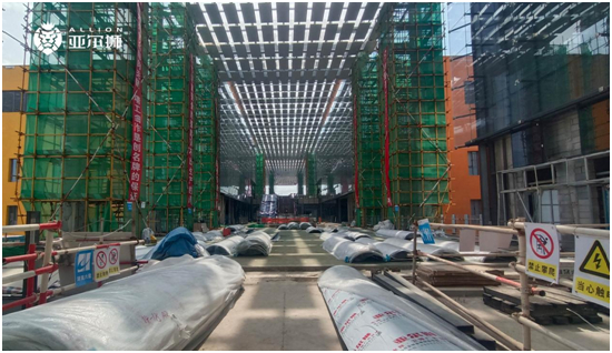 亞爾獅鋁制品定制工程案例：湖南電視臺生產(chǎn)基地