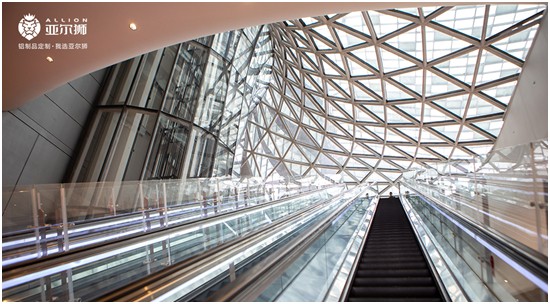 精益求精，走進(jìn)亞爾獅鋁制品的匠心工程世界