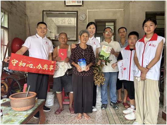 公益路上，奮力追光丨亞獅金屬企業(yè)參與揭西助學(xué)活動